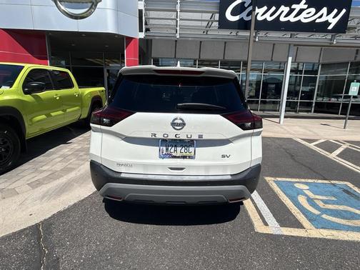 2021 Nissan Rogue SV