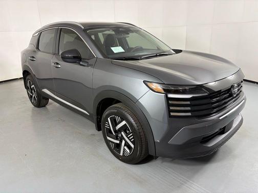 Gun Metallic 2026 Nissan Kicks SV
