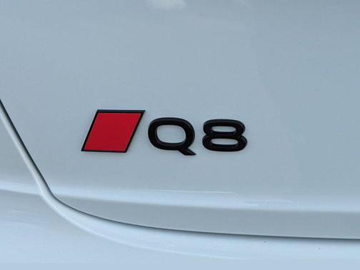 2025 Audi Q8 55 Premium Plus