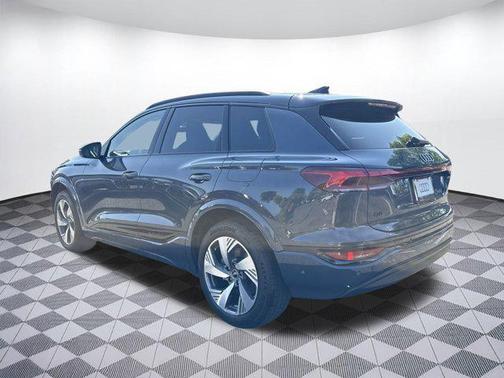 2025 Audi Q6 e-tron Premium Plus quattro