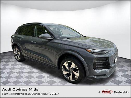 2025 Audi Q6 e-tron Premium Plus quattro