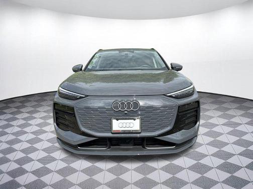 2025 Audi Q6 e-tron Premium Plus quattro