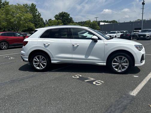 2025 Audi Q3 Premium 45 TFSI S line quattro Tiptronic