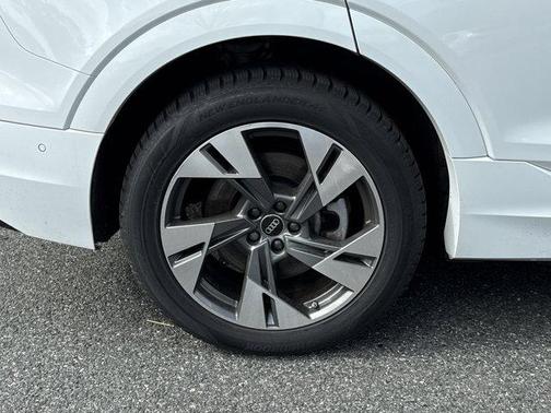 2022 Audi e-tron Premium