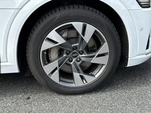 2022 Audi e-tron Premium