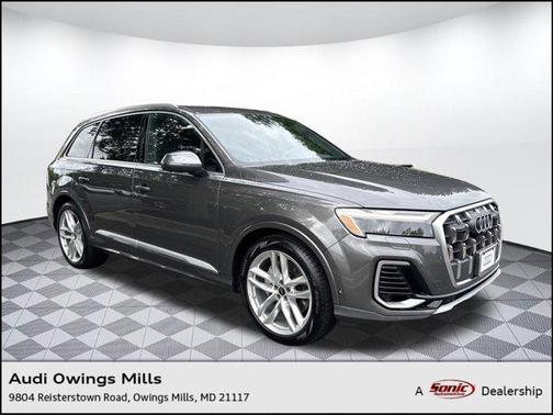 2025 Audi Q7 55 Premium Plus