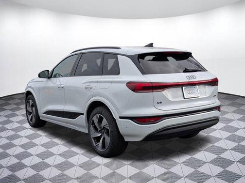 2025 Audi Q6 e-tron Premium Plus quattro