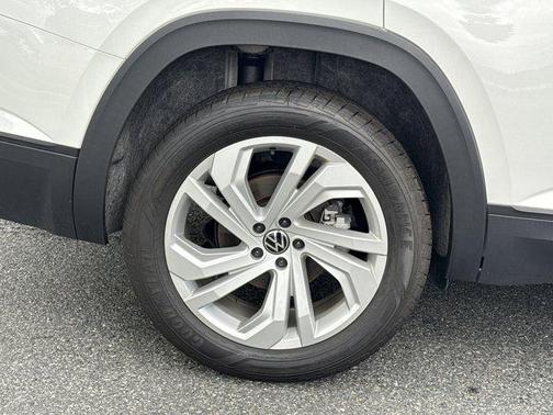 2023 Volkswagen Atlas 3.6L SE w/Technology