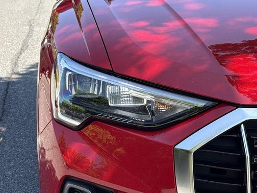 2022 Audi Q3 45 S line Premium