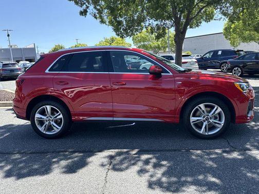 2022 Audi Q3 45 S line Premium