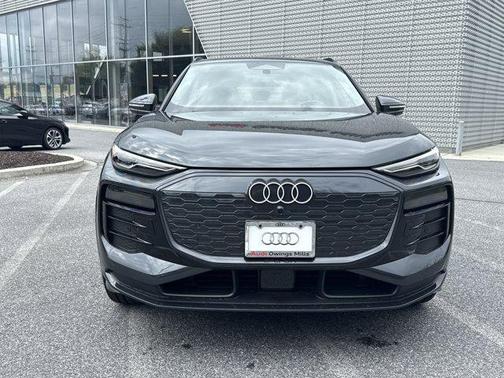 2025 Audi Q6 e-tron Premium