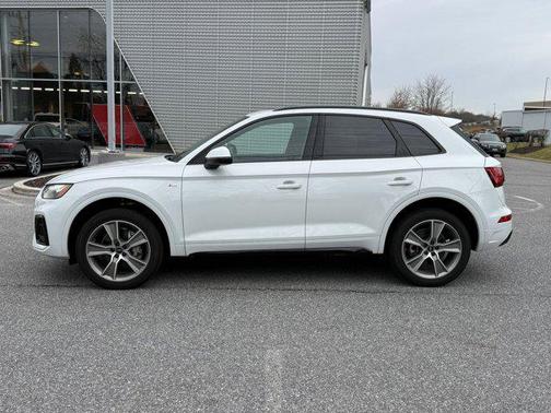 2025 Audi Q5 Premium 45 TFSI S line quattro