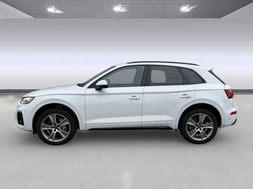2025 Audi Q5 Premium 45 TFSI S line quattro