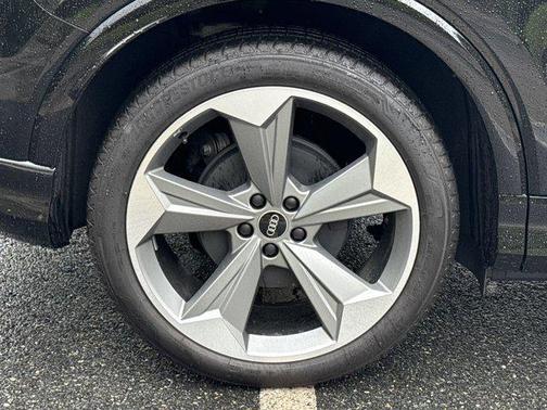 2025 Audi Q4 e-tron Premium Plus 55 quattro