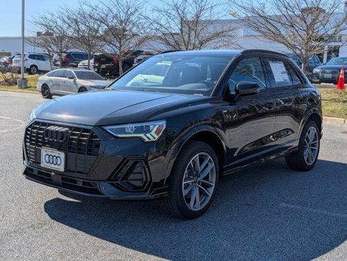2025 Audi Q3 Premium 45 TFSI S line quattro Tiptronic
