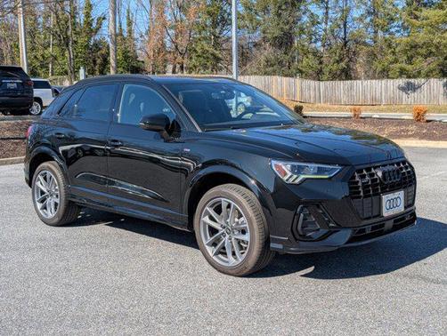 2025 Audi Q3 Premium 45 TFSI S line quattro Tiptronic