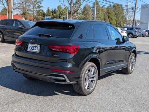2025 Audi Q3 Premium 45 TFSI S line quattro Tiptronic