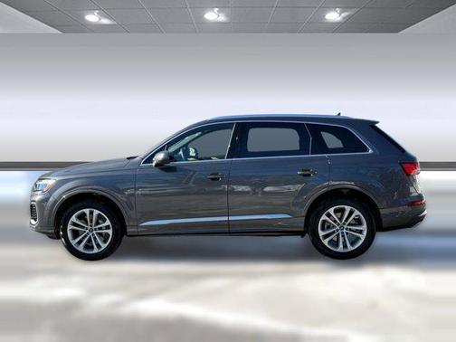 2025 Audi Q7 Premium 45 TFSI quattro Tiptronic