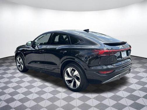 2025 Audi Q6 e-tron Prestige