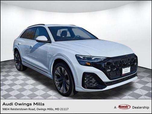 2025 Audi Q8 55 Premium Plus