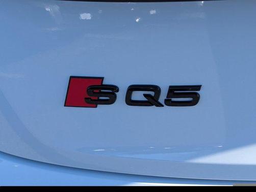 2025 Audi SQ5 3.0T Premium Plus