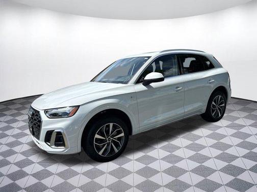 2024 Audi Q5 45 S line Premium