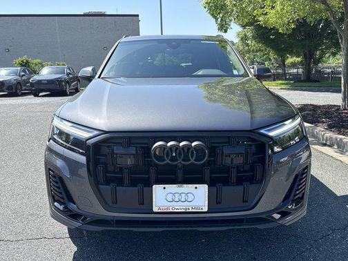 2025 Audi Q7 55 Premium Plus
