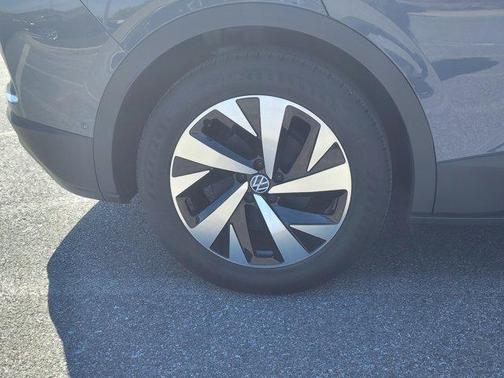 2023 Volkswagen ID.4 Standard