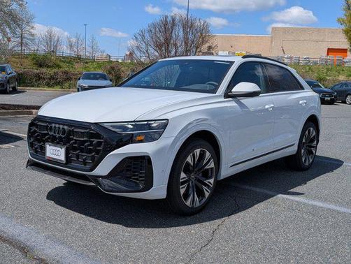 2025 Audi Q8 55 Premium