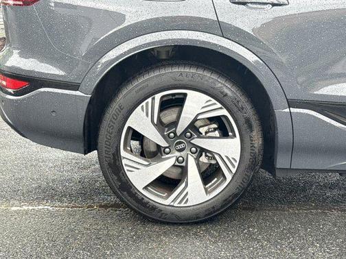2025 Audi Q6 e-tron Premium Plus quattro