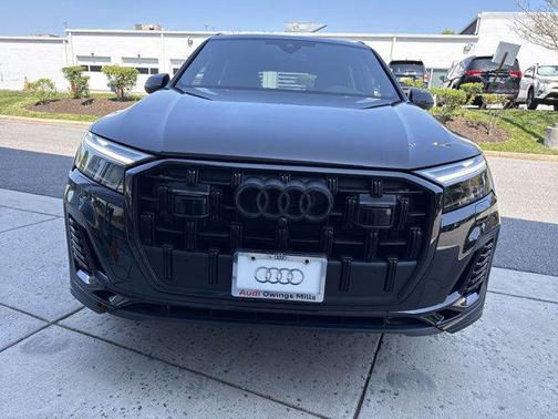 2025 Audi Q7 55 Premium Plus
