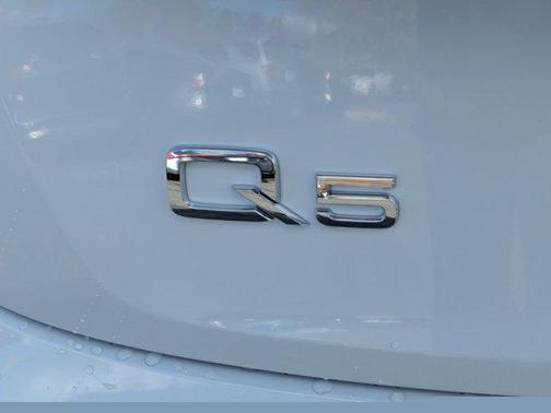 2025 Audi Q5 45 S line Premium
