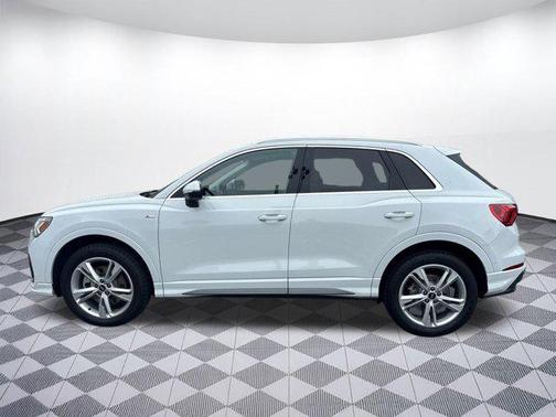 2022 Audi Q3 45 S line Premium Plus