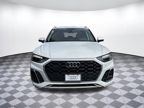 2024 Audi Q5 45 S line Premium