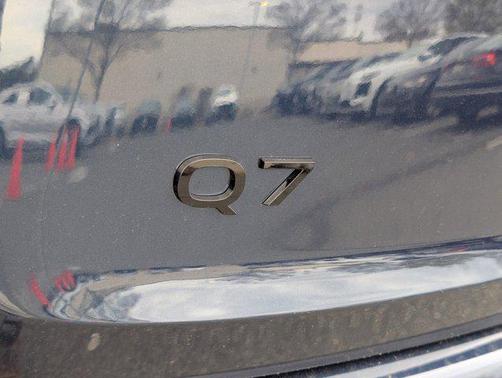 2025 Audi Q7 55 Premium Plus