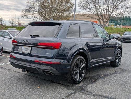 2025 Audi Q7 55 Premium Plus