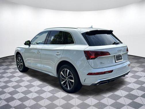 2024 Audi Q5 Premium 45 TFSI S line quattro