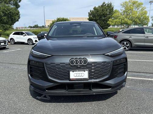 2025 Audi Q6 e-tron Prestige quattro