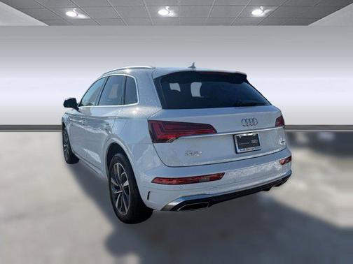 2025 Audi Q5 Premium Plus 45 TFSI S line quattro S tronic