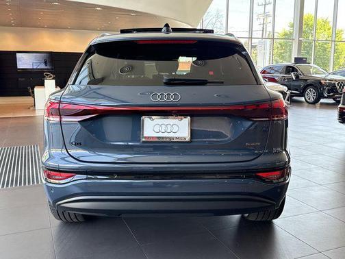 2025 Audi Q6 e-tron Premium Plus quattro