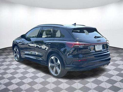 2025 Audi Q4 e-tron Prestige 55 quattro