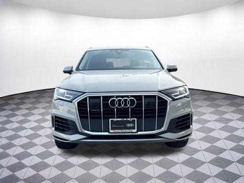 2022 Audi Q7 Premium Plus 55 TFSI quattro Tiptronic