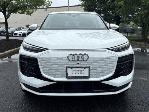 2025 Audi Q6 e-tron Premium Plus quattro