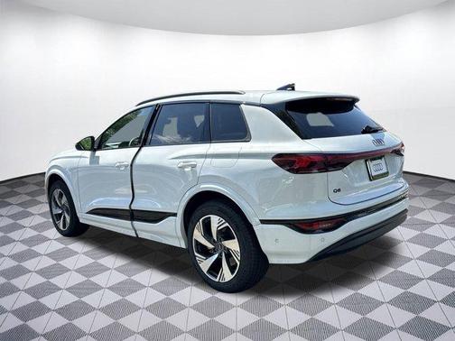 2025 Audi Q6 e-tron Premium Plus quattro