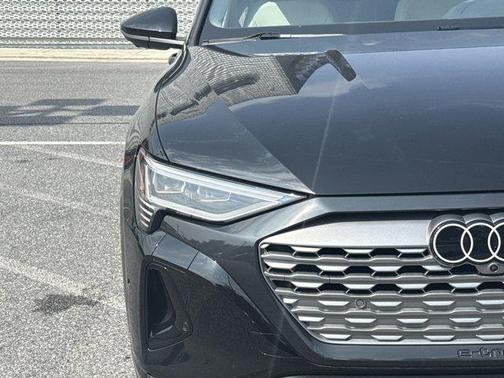 2024 Audi Q8 e-tron Premium Plus