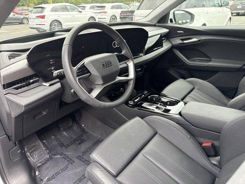 2025 Audi Q6 e-tron Premium Plus quattro