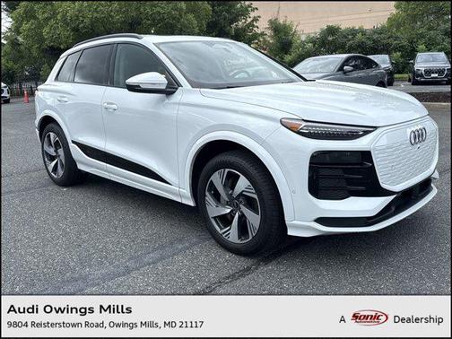 2025 Audi Q6 e-tron Premium Plus quattro
