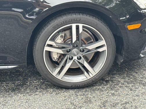 2018 Audi A4 2.0T Premium Plus