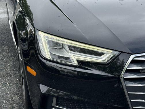 2018 Audi A4 2.0T Premium Plus