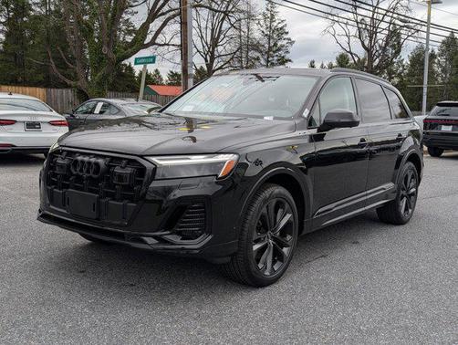 2025 Audi Q7 55 Premium Plus